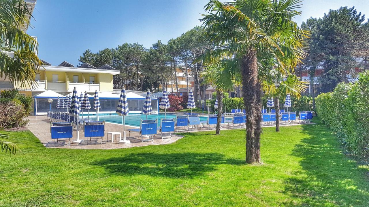 Hotel Alla Terrazza Bibione Exteriör bild