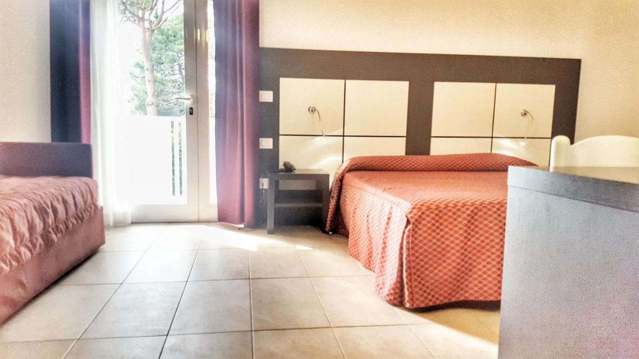 Hotel Alla Terrazza Bibione Exteriör bild