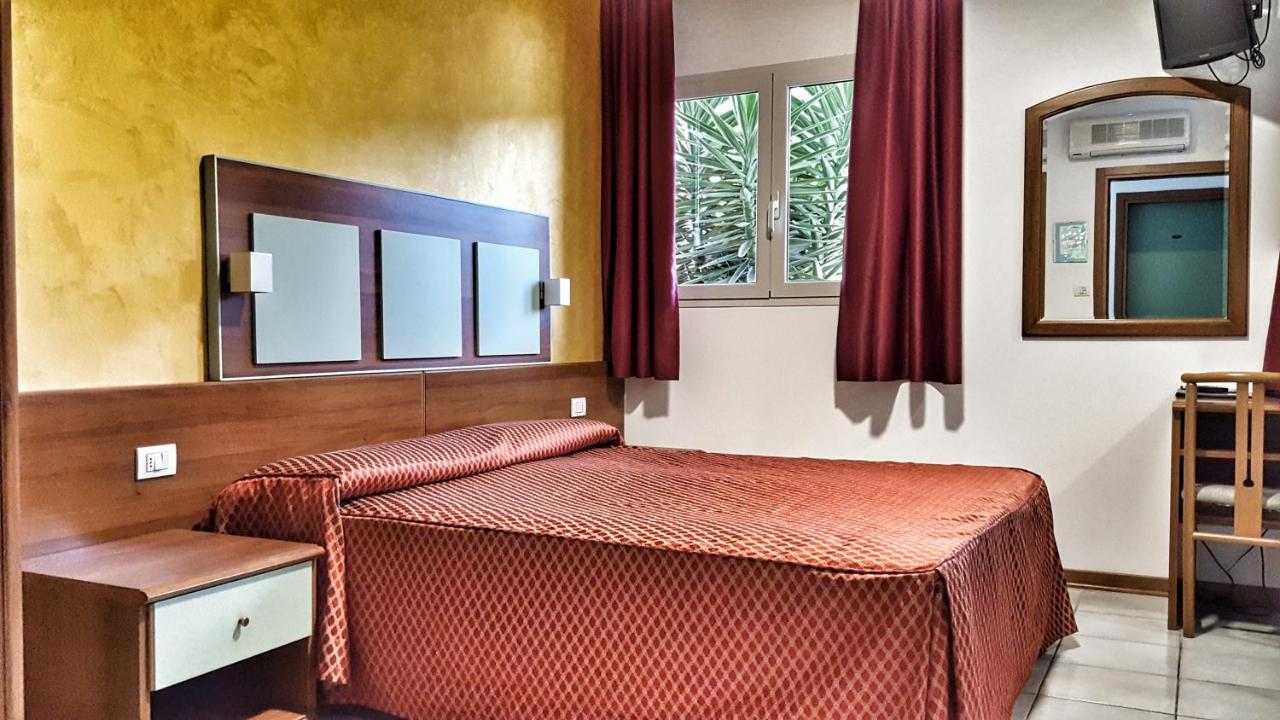 Hotel Alla Terrazza Bibione Exteriör bild