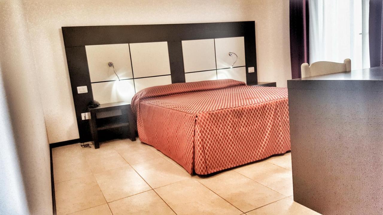 Hotel Alla Terrazza Bibione Exteriör bild