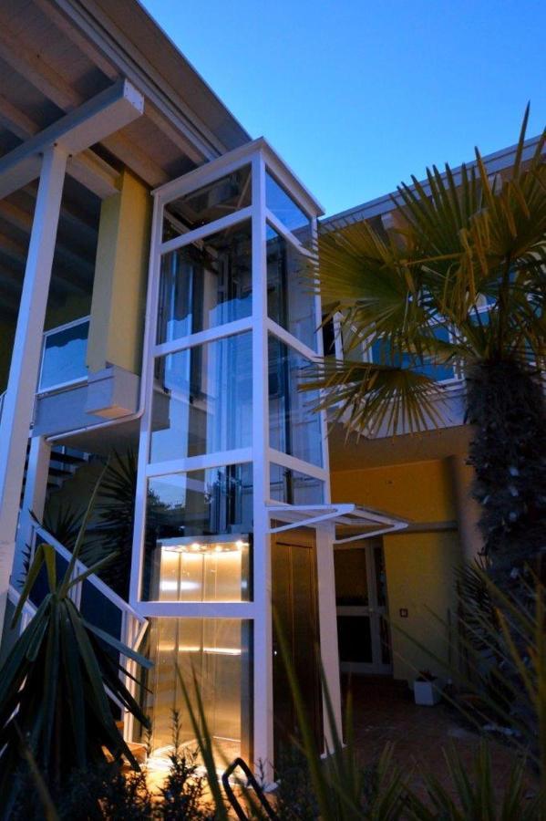 Hotel Alla Terrazza Bibione Exteriör bild